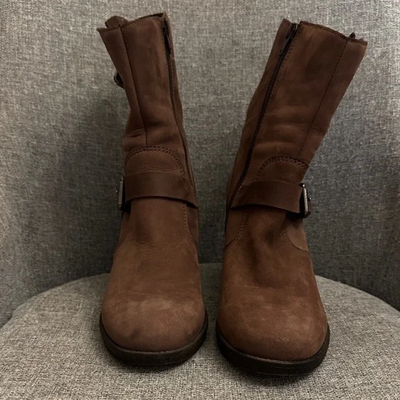 La CANADIENNE Brown Combat Boots - Picture 2 of 6